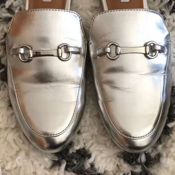 Silver Slips - Picture 2 of 4